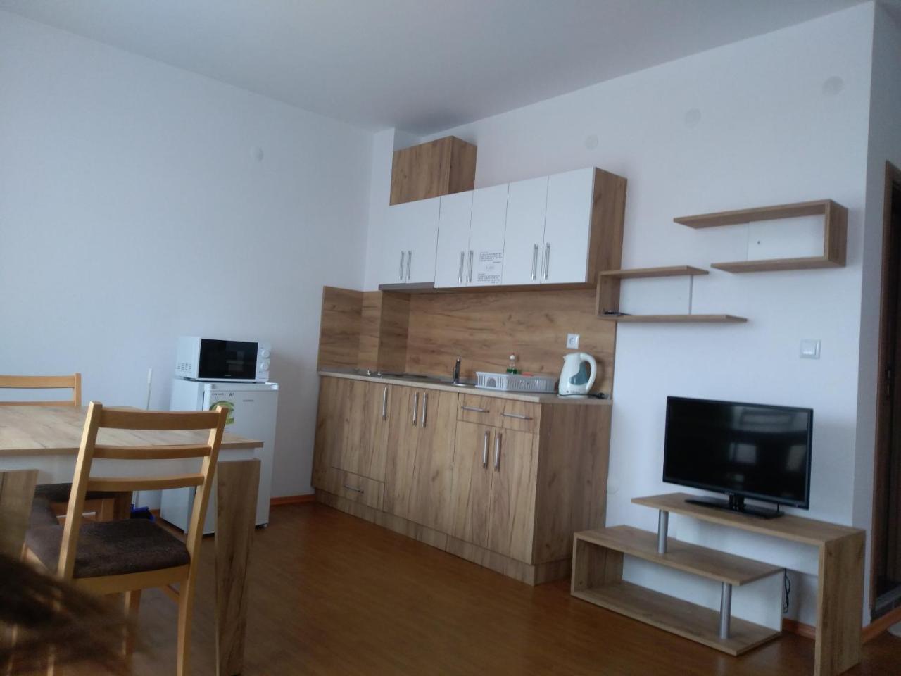 Apartcomplex Chateau Akheloj Eksteriør bilde